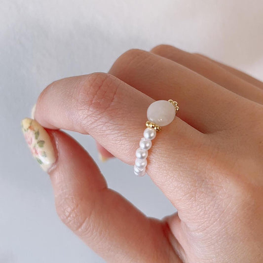 Dareia pearl beads white stone ring