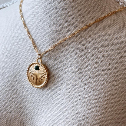 Fleurette engraved gold pendant necklace