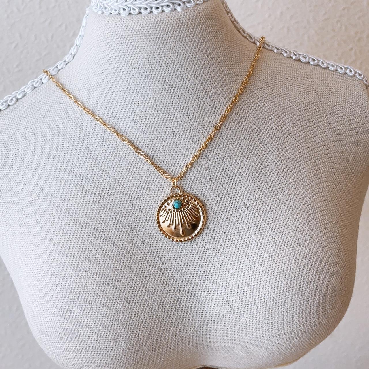 Fleurette engraved turquoise gold pendant necklace