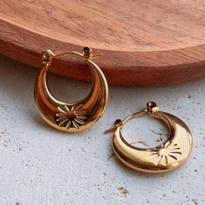 Flower dance gold hoop earring