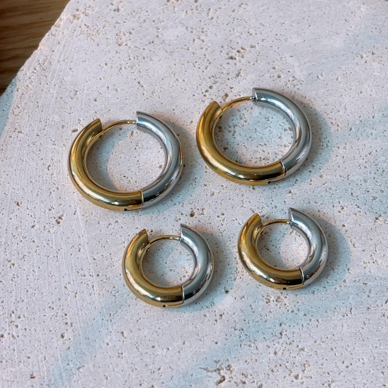 Gold and silver contrast medium hoop earrings