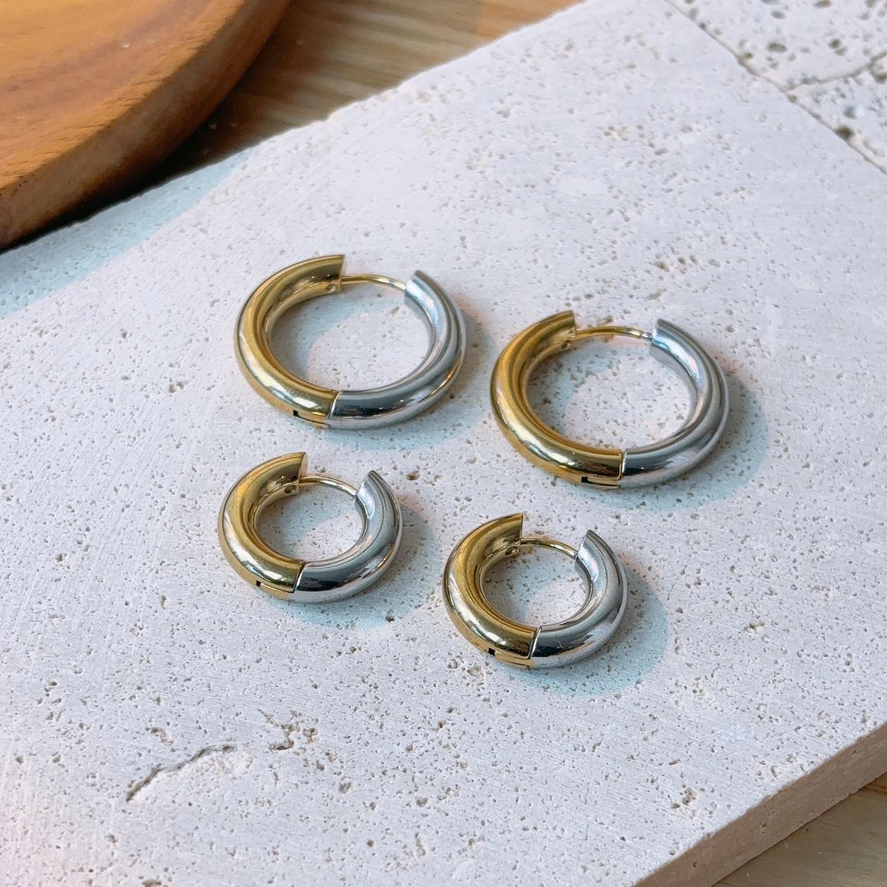 Gold and silver contrast medium hoop earrings