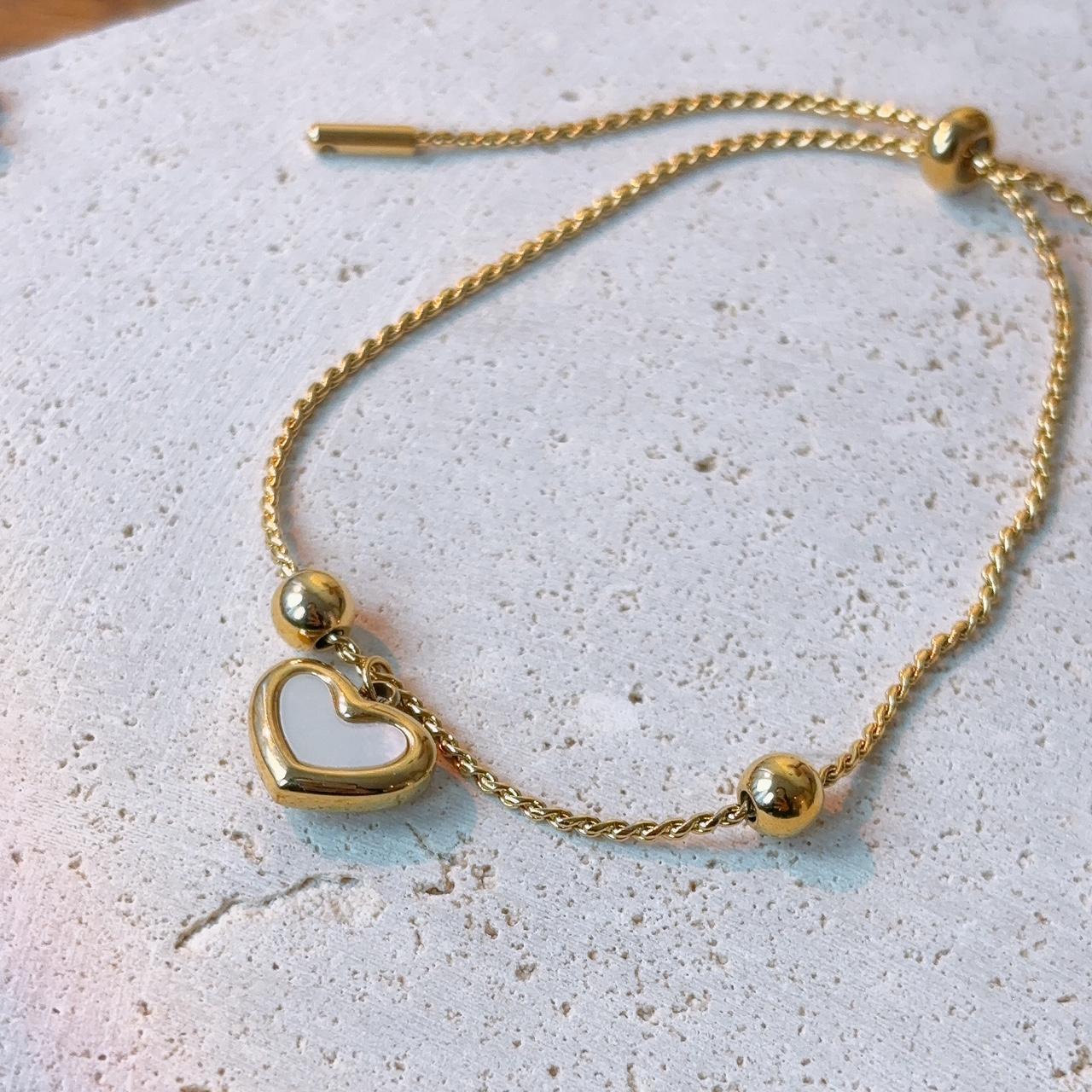 Heart shell gold bracelet