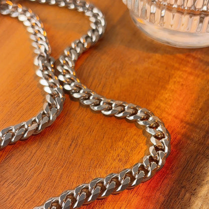 Helena silver chunky curb chain necklace