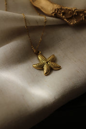 Golden Tide Starfish Gold Necklace