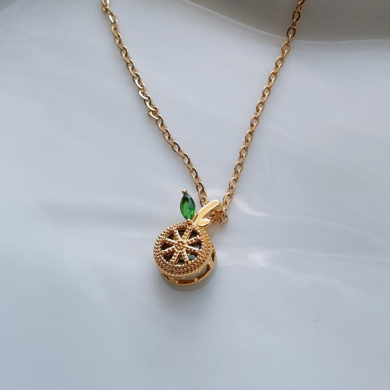 Lemon gem gold pendant necklace