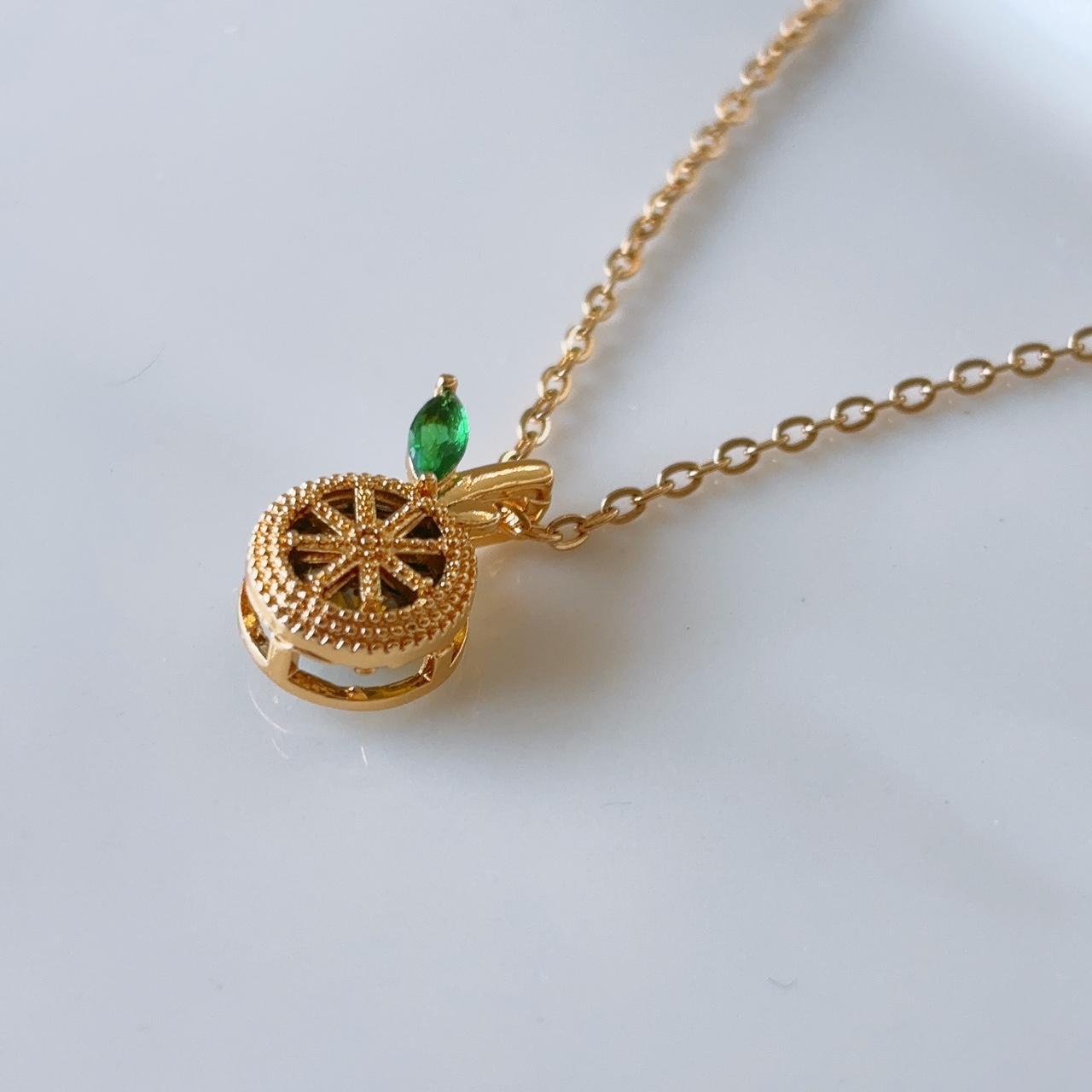 Lemon gem gold pendant necklace