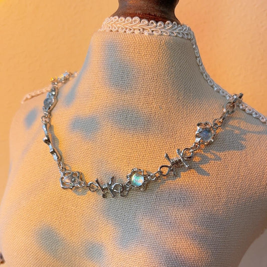 Love me knot silver moonstone necklace