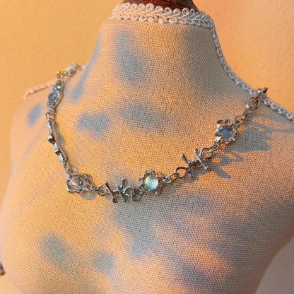 Love me knot silver moonstone necklace