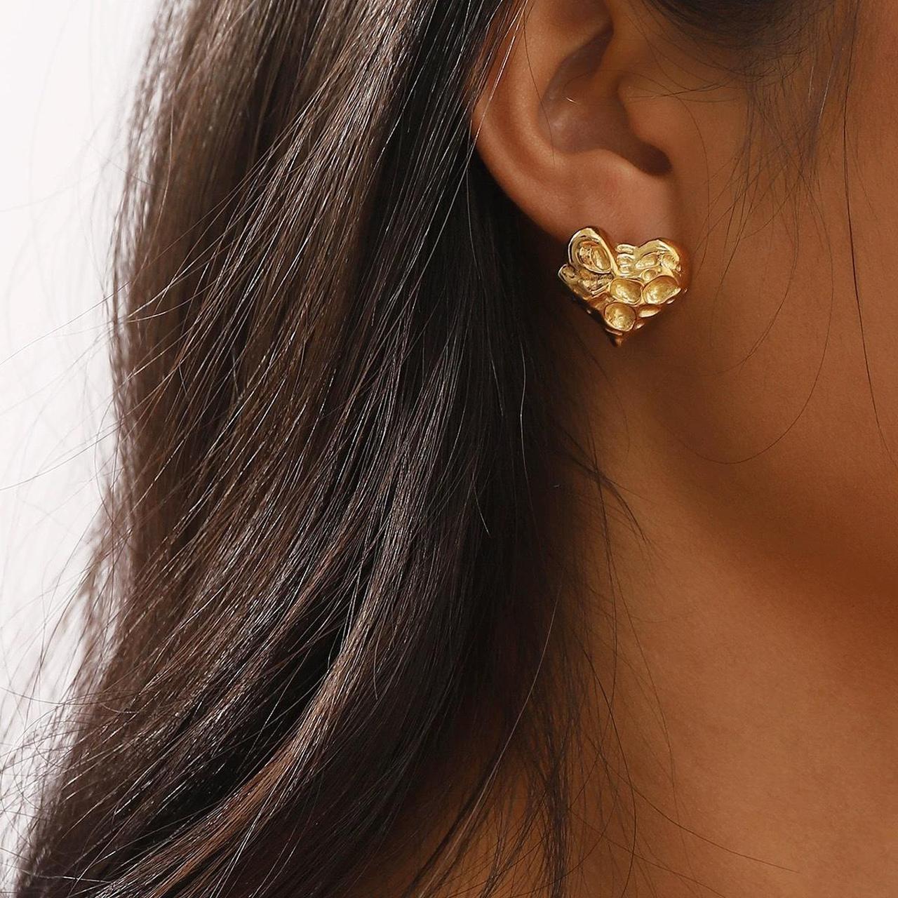 Marie Heart Gold Hammered Stud Earrings