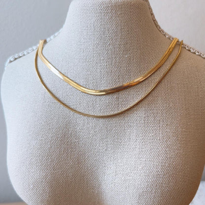 Noemie gold double chain necklace