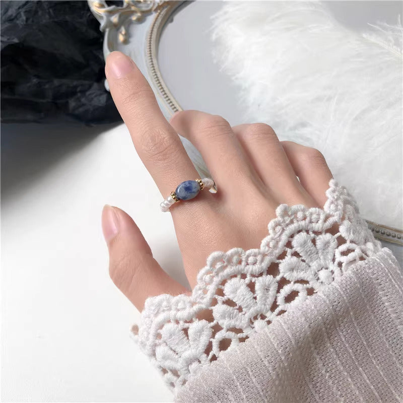 Dareia pearl beads blue stone ring