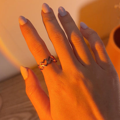 Doll elegant hollow heart gold ring