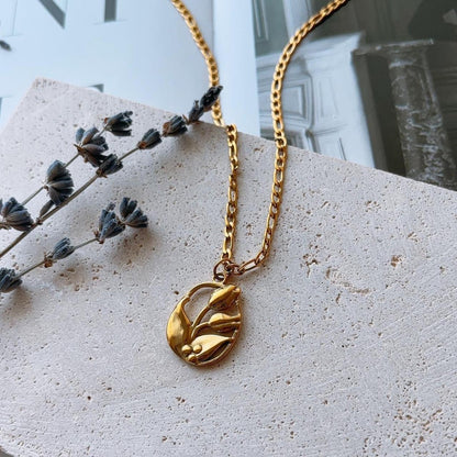 Tulip hollow gold necklace