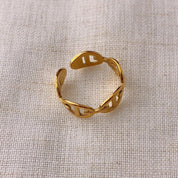 Maria Gold Buckle Chain Ring