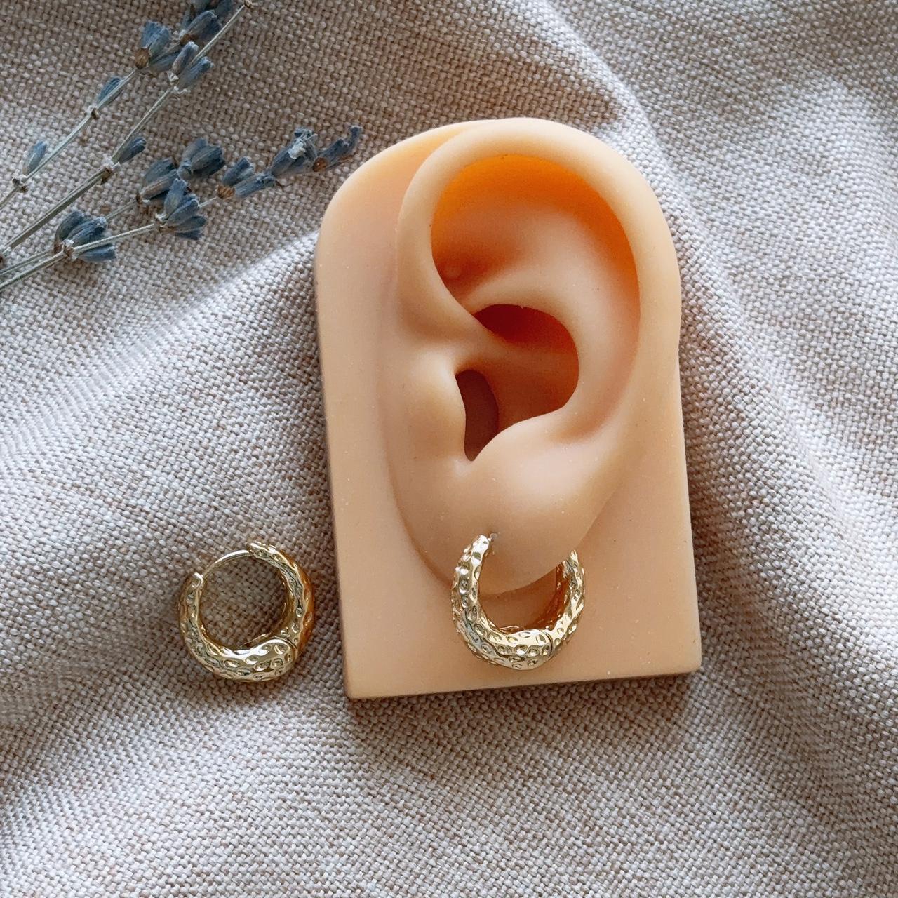 Small hammered gold hoop earrings