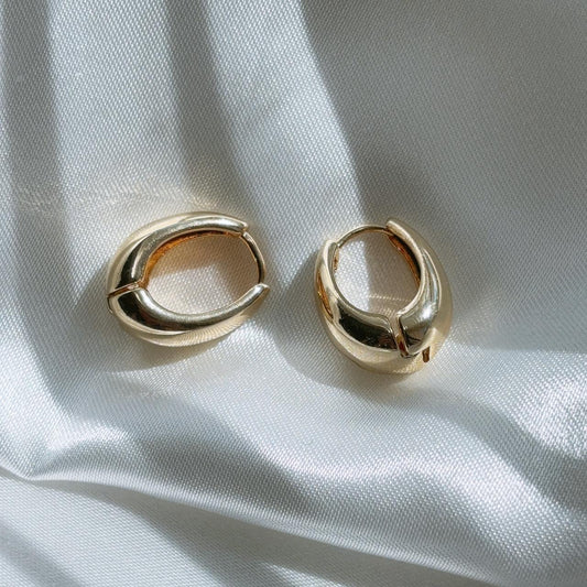 Chelsea gold hoop earrings