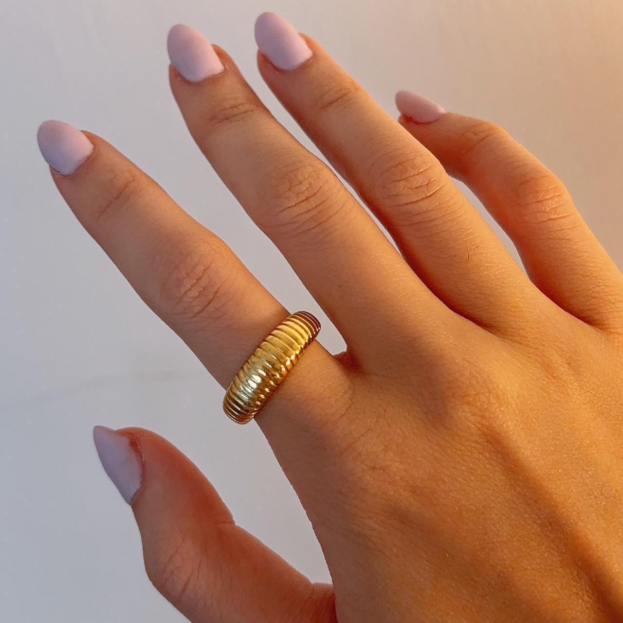 Dora reeded gold open ring