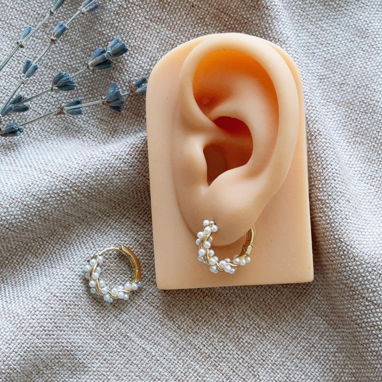 Bubble pearl gold hoop earrings