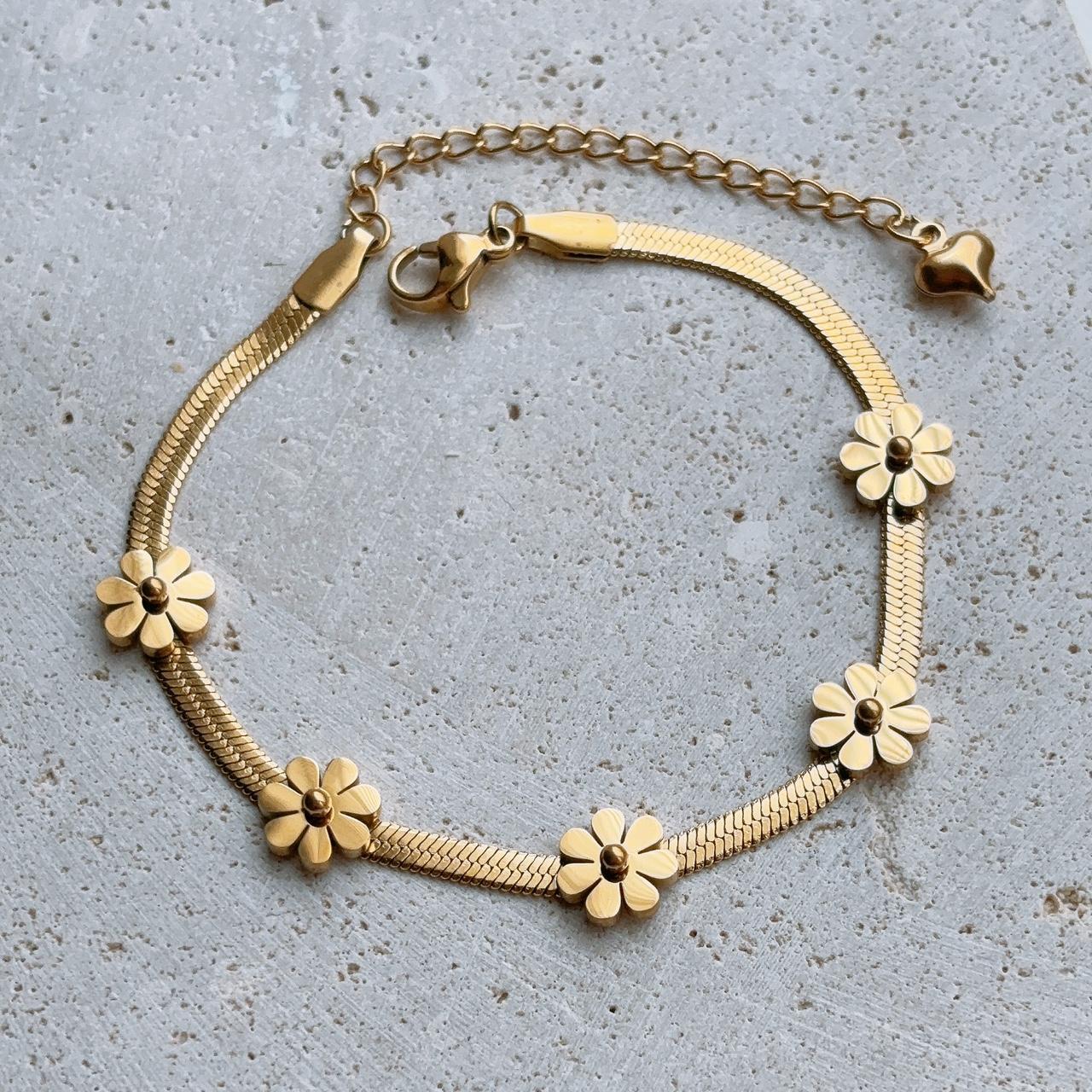 Ditsy Daisy snake chain gold bracelet