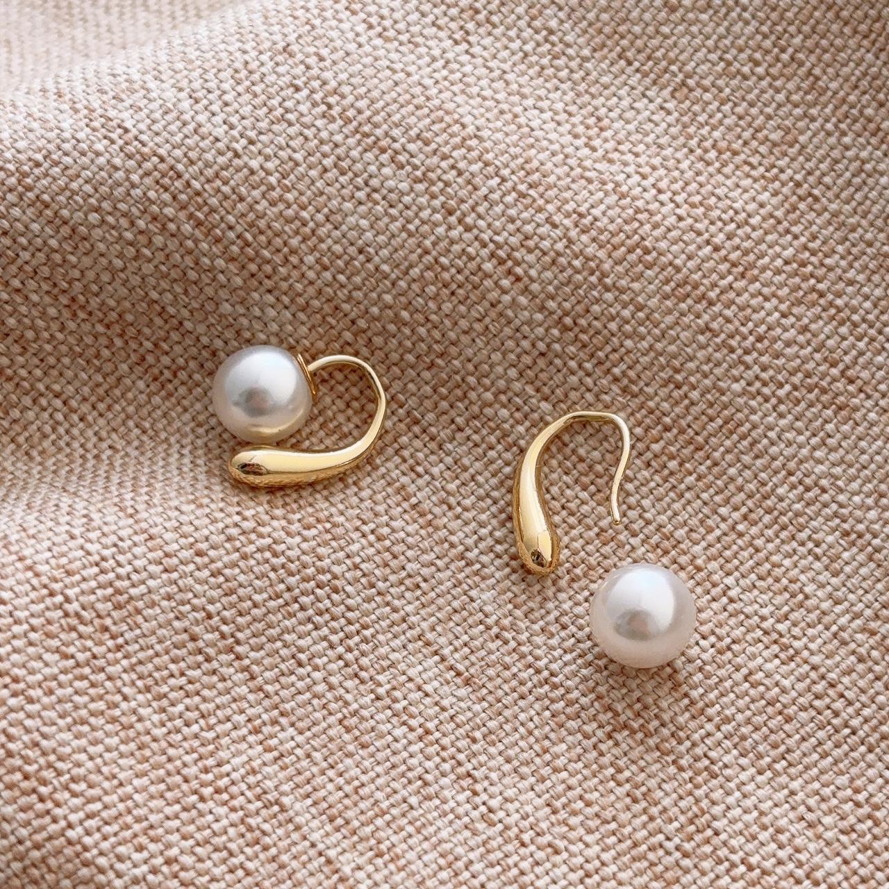 Heart of Pearl polished stud earrings