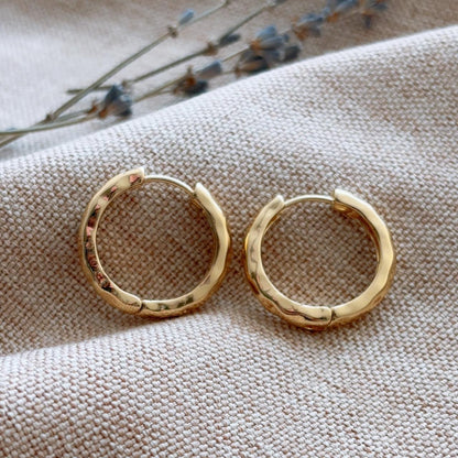 Chunky hammered gold hoop earrings