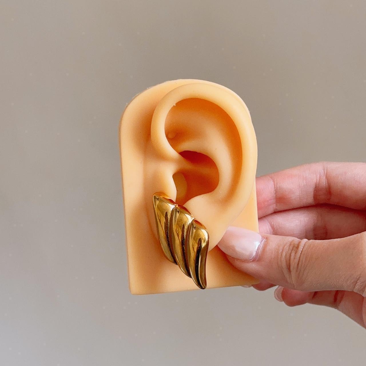 Love Angel Wings Polished Gold Stud Earring