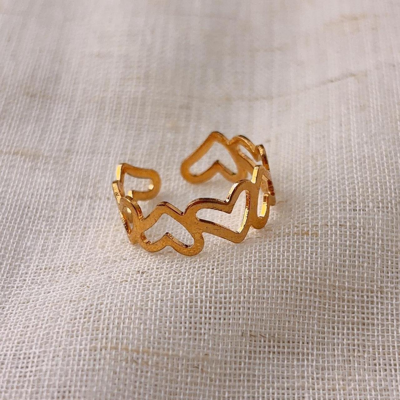 Doll Elegant Hollow Heart Gold Ring