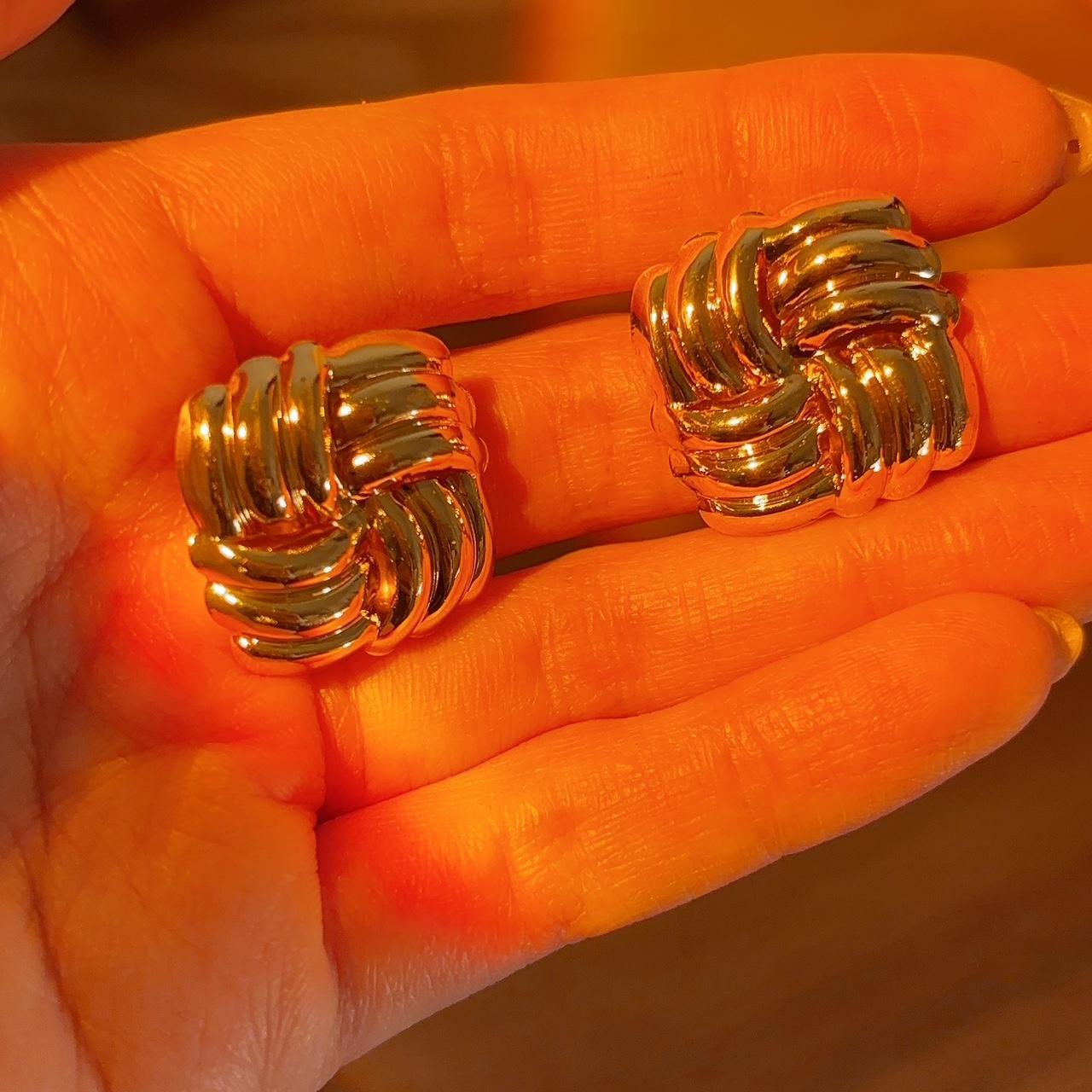 Kallie Gold Stud Earrings