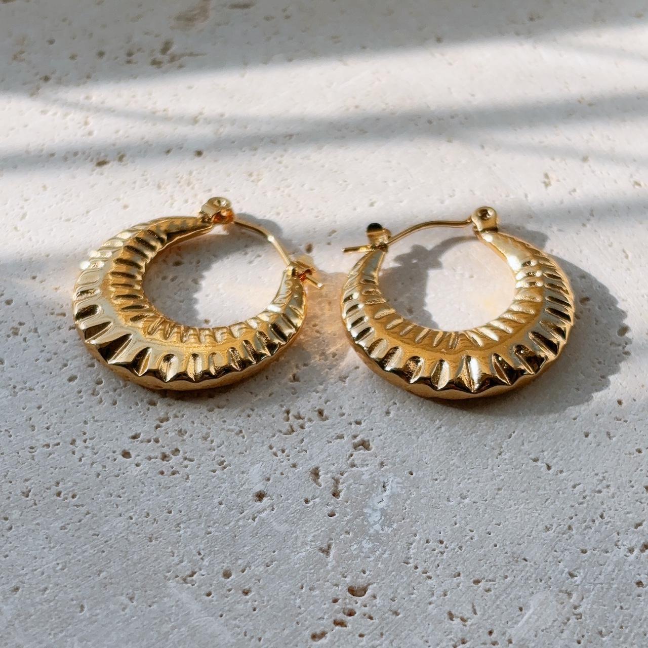 Sunburst Engraved Textured Gold Hoop Earring