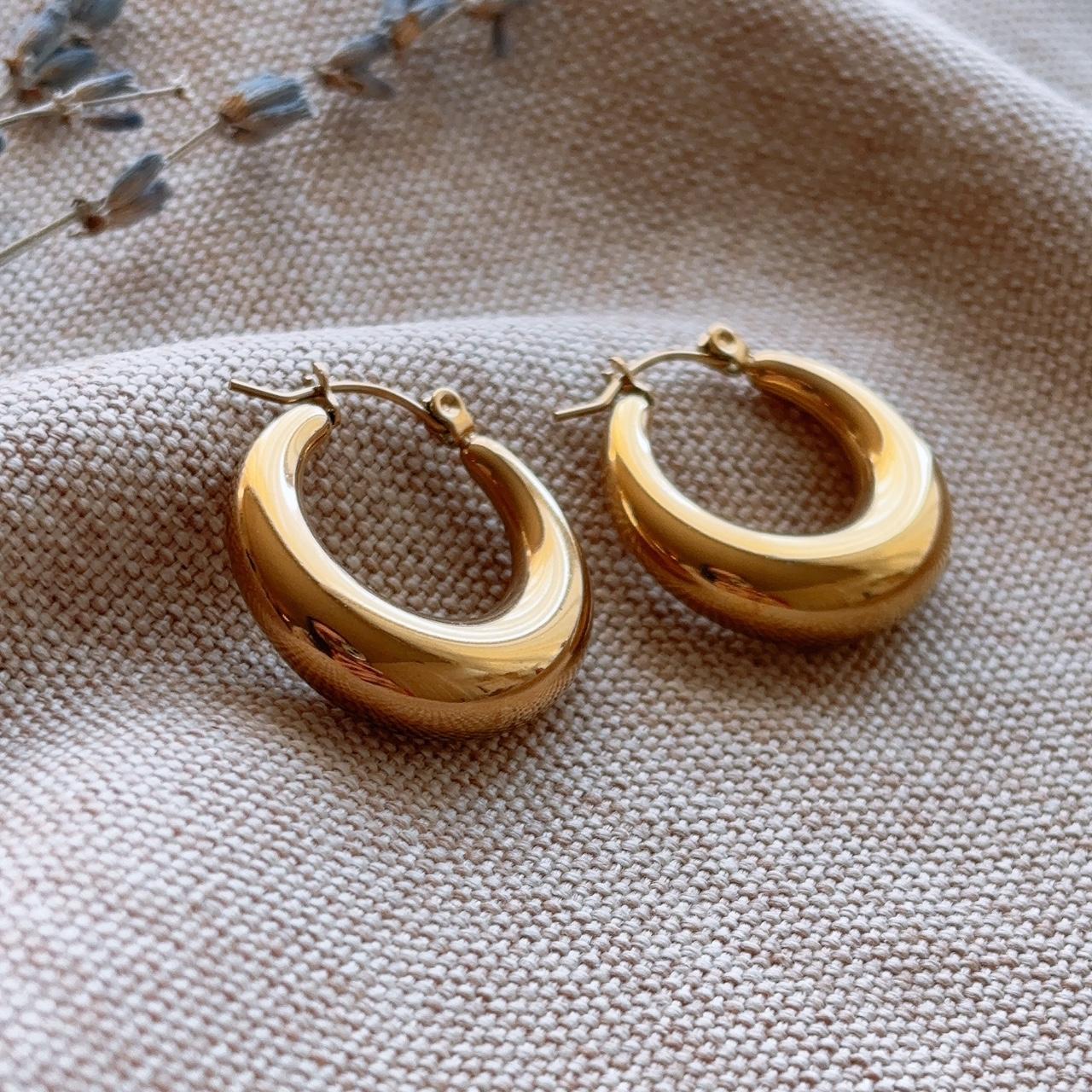 Polished Gold Chunky Hoop Earrings