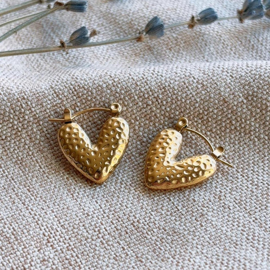 Hammered heart hoop earrings