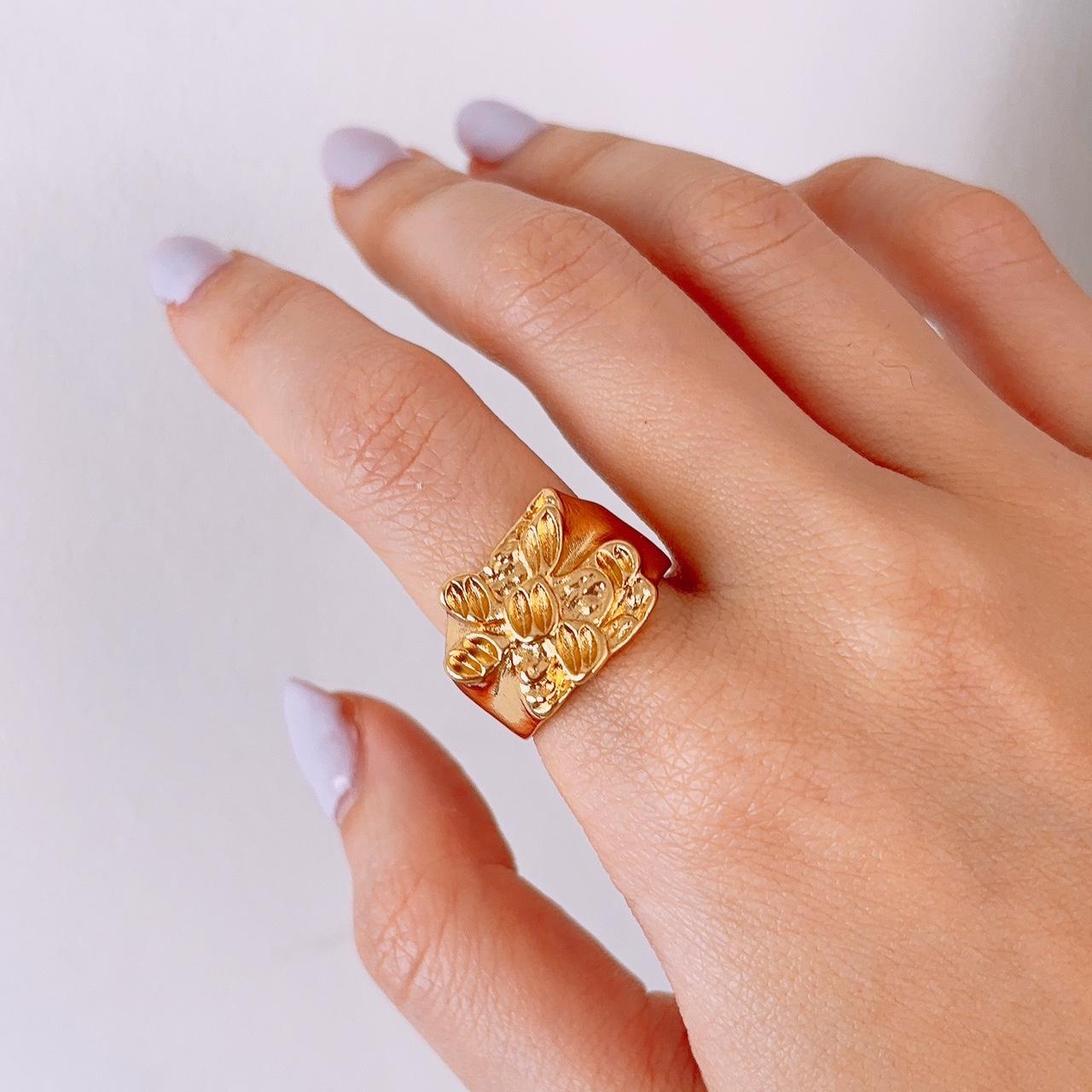 Flower reef gold chunky ring