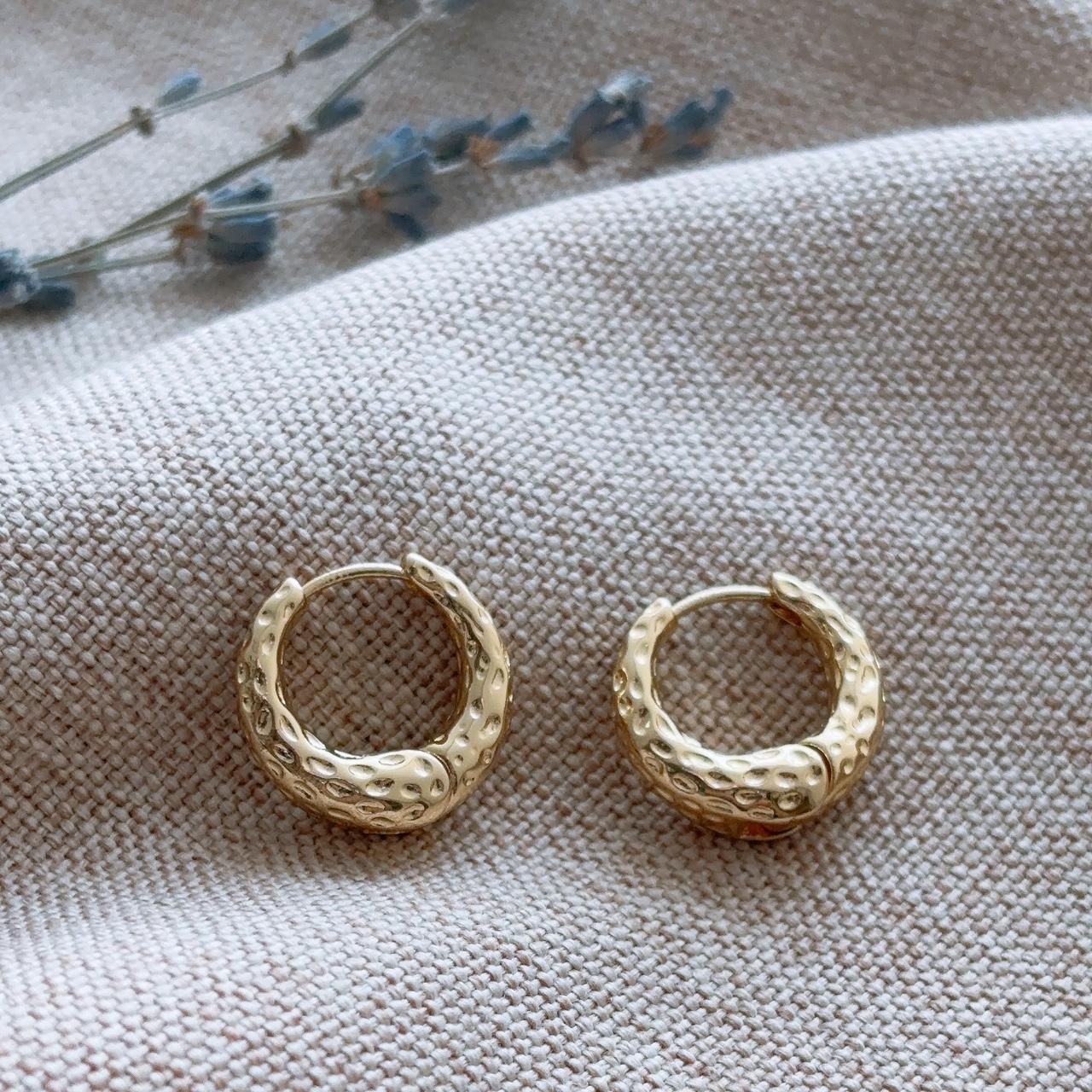 Small hammered gold hoop earrings