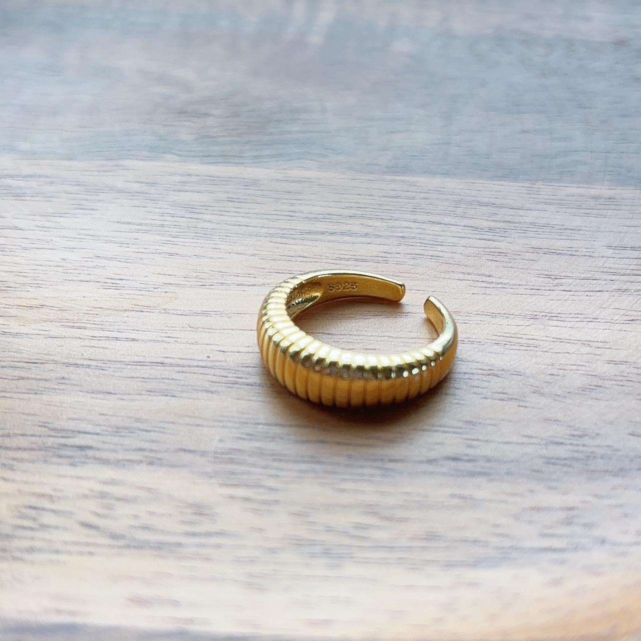 Dora reeded gold open ring