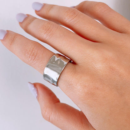 Cora silver hammered chunky open ring