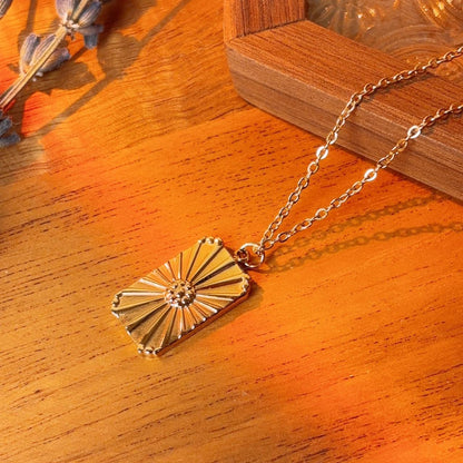 Soloni Sunburst pendant gold necklace