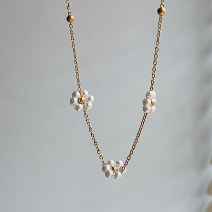 Sylvie pearl flowers gold necklace