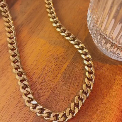 Helena gold chunky curb chain necklace