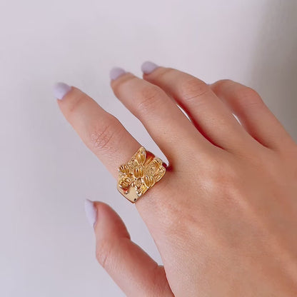 Flower reef gold chunky ring